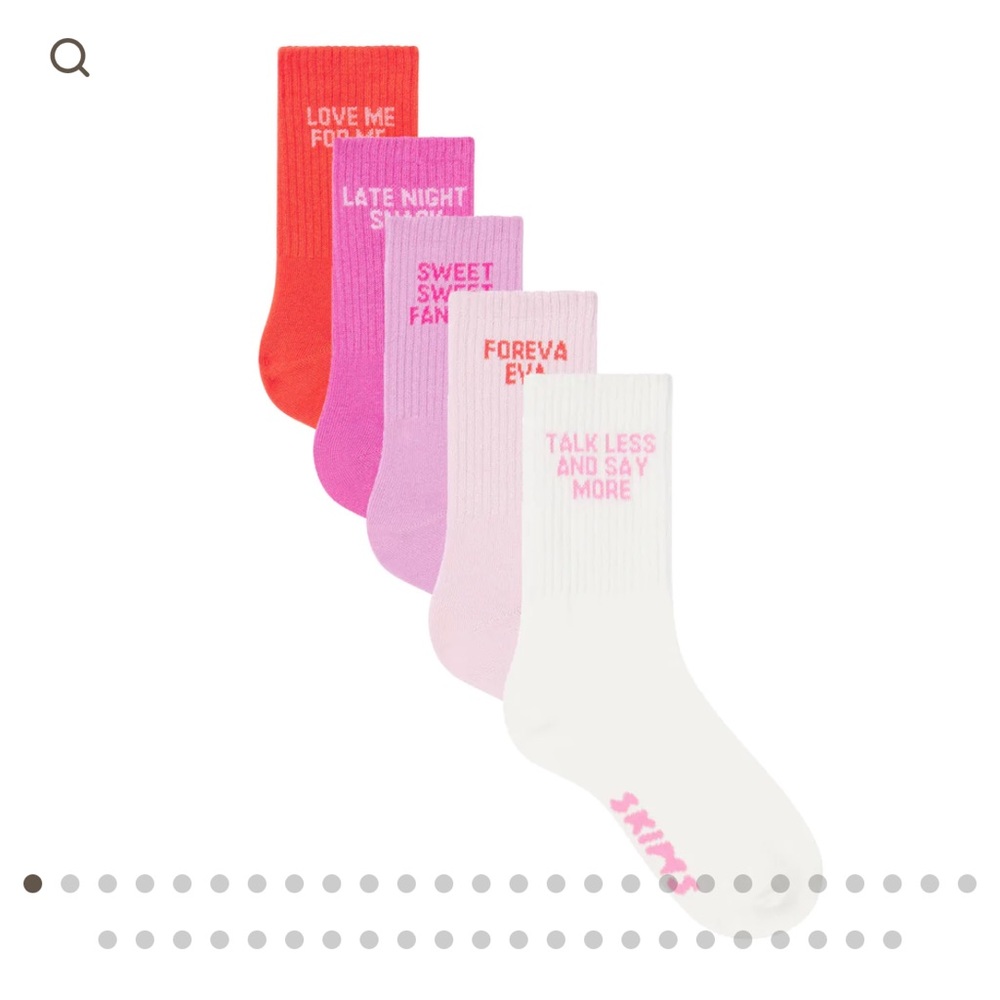 SOLD OUT ONLINE SKIMS sport crew sock pack Valentine’s Day